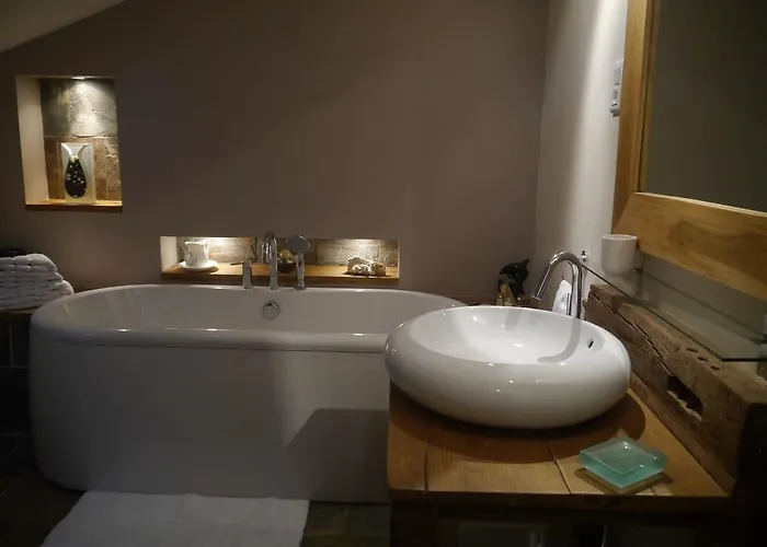 Bel-endroit Bed and Breakfast 4*